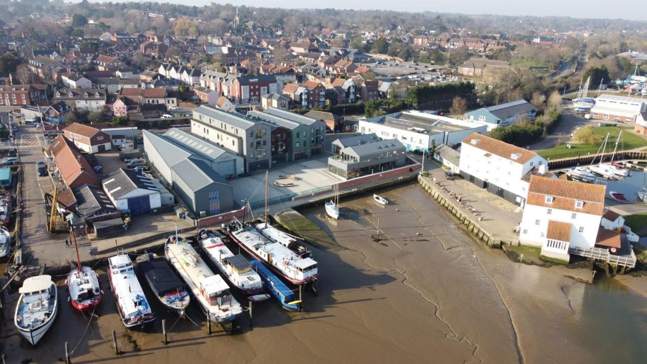 2 Deben Wharf, Woodbridgeアパートメント エクステリア 写真